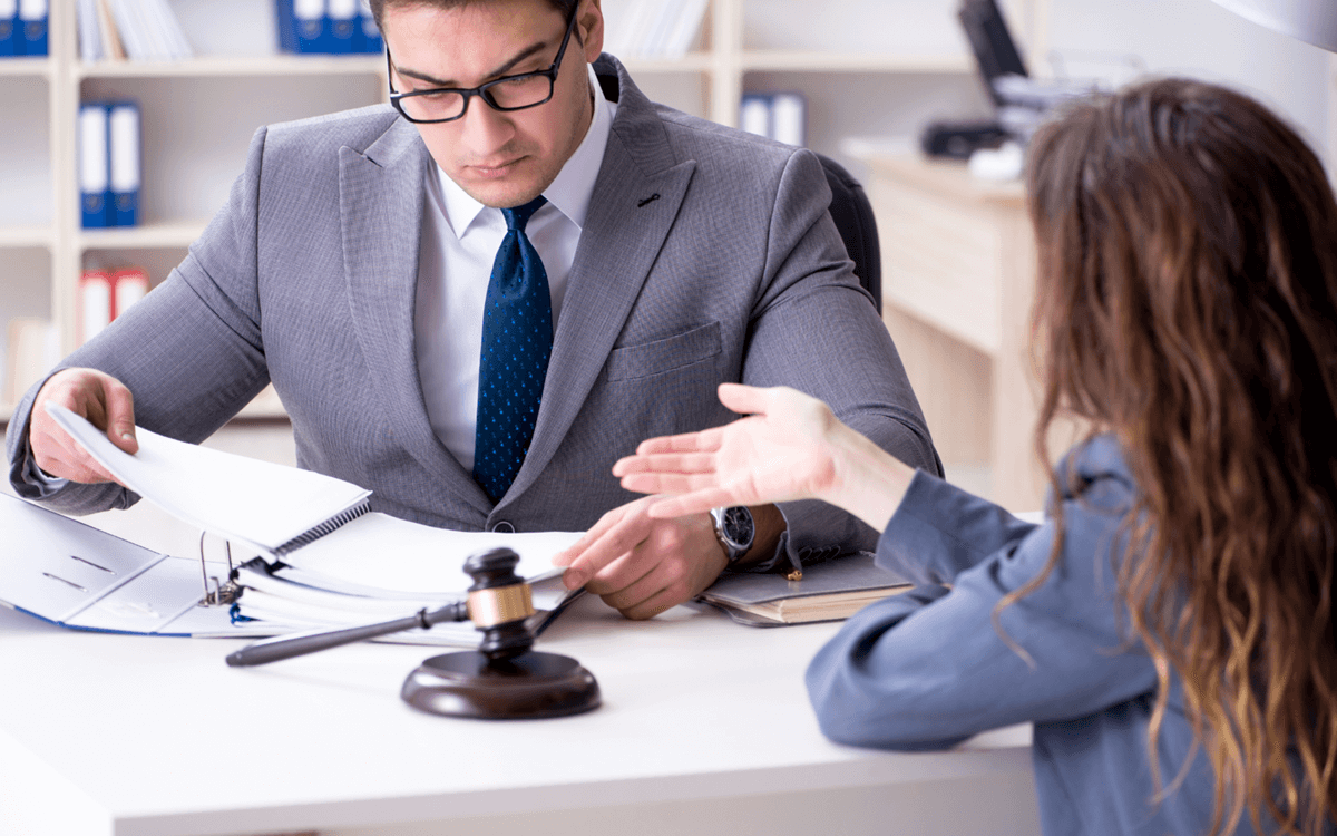 ¿Su Abogado Tiene Seguro De Mala Praxis?