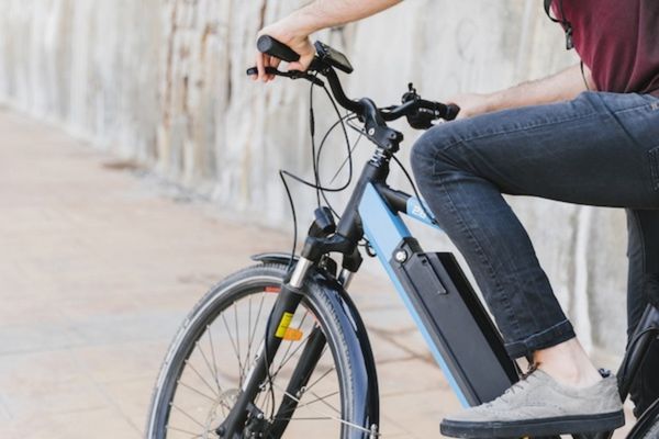 Entendiendo los accidentes en bicicletas eléctricas en Massachusetts: Responsabilidad y compensación por lesiones