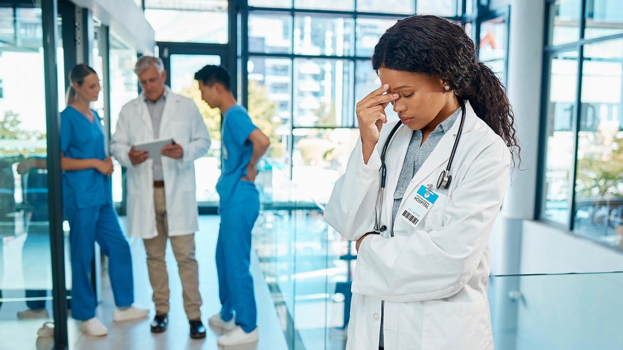 ¿Cuánto se gana en una demanda de negligencia médica tras un accidente?