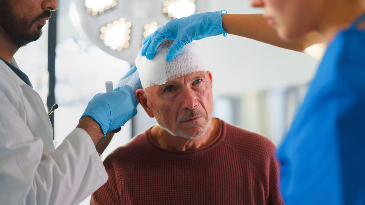 Top 5 secuelas de golpes en la cabeza al trabajar