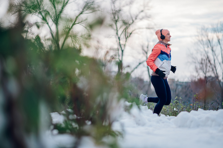 El hielo negro plantea graves riesgos para los corredores y corredores durante los inviernos de Massachusetts